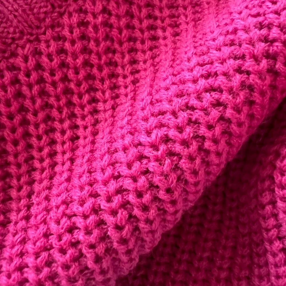 STORETS SWEATER - Picture 9 of 10